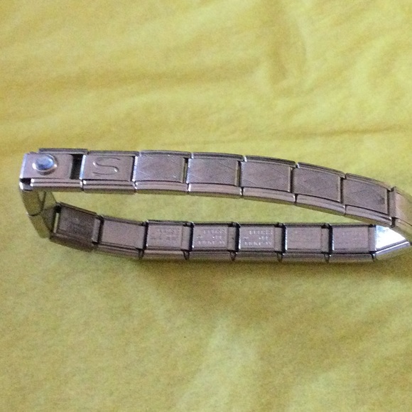 Manuel Zed Charm Bracelet - Picture 3 of 4